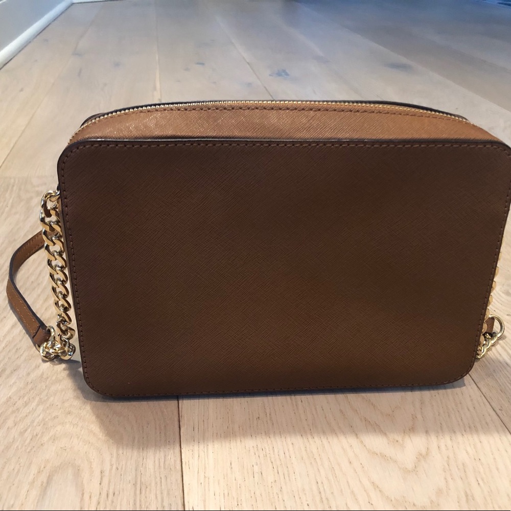Michael Kors Jet Set Crossbody - Picture 3 of 5